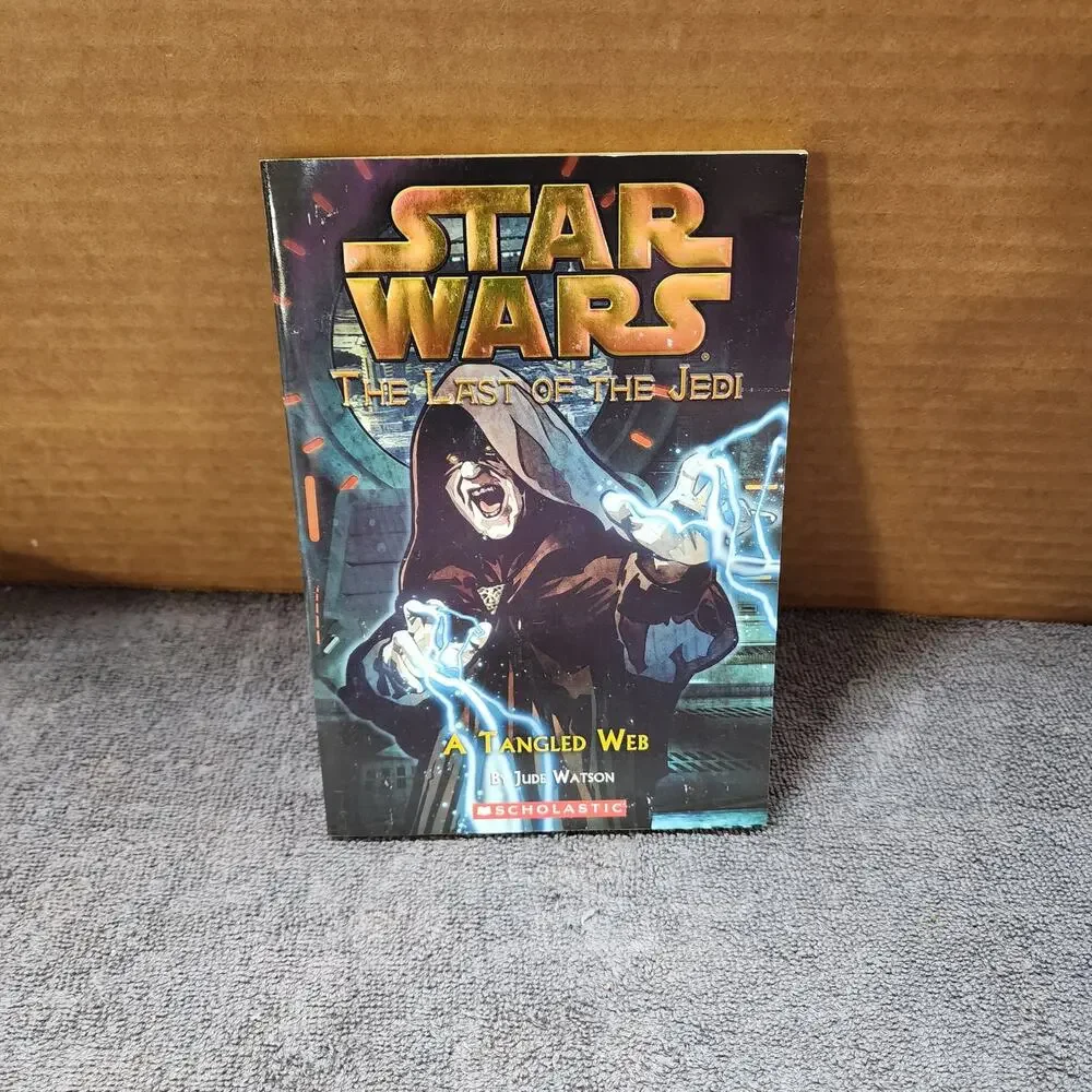 7 Various paperback Star Wars Books X